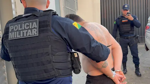 Suspeitos de tentar matar homem a tiros durante 'disciplina' são presos pela PM em Rio Branco