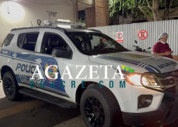 Mulher é acusada de espancar filha de 1 ano e foge ao ver chegada da polícia no Acre