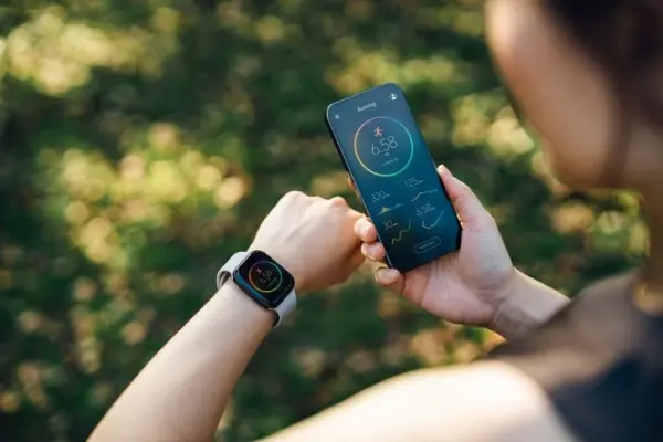 Anvisa proíbe smartwatch para controle de glicose; saiba qual