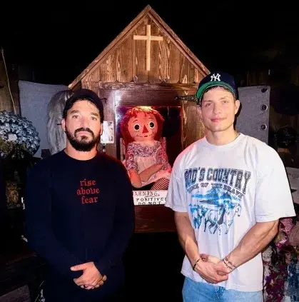Comediante norte-americano comprou a casa onde fica a boneca Anabelle  • Instagram/Matt Rife