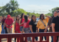 FOTOS: Apoiadores e militantes já se concentram na Cooperacre, em Rio Branco, para esperar o presidente Lula