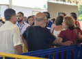 FOTOS: Apoiadores e militantes já se concentram na Cooperacre, em Rio Branco, para esperar o presidente Lula