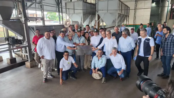 Lula chega à Cooperacre ao lado de Jorge Viana, ministros e Gladson para anunciar investimentos no Acre