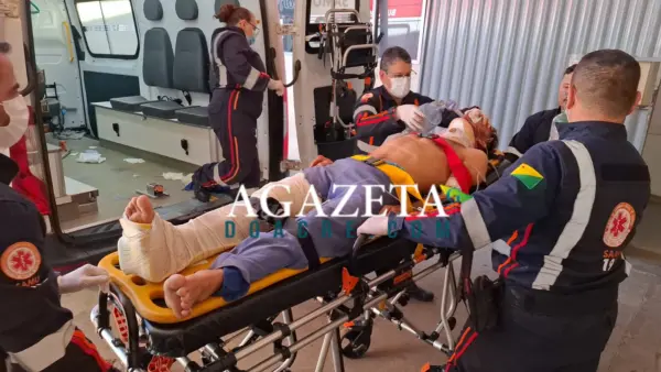 Acidente entre motocicletas deixa dois feridos no Acre; um sofreu traumatismo e está em estado grave