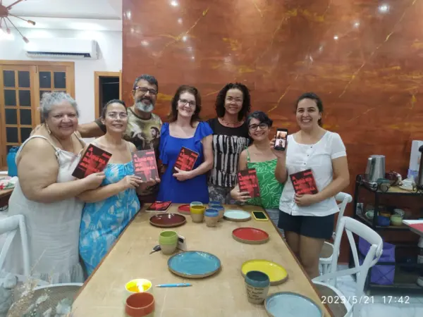 Clube do Livro em Rio Branco completa quase uma década unindo leitura, amizade e troca de experiências