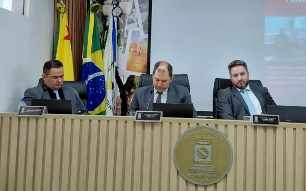 Vereadores da base se juntam à oposição e pedem afastamento do presidente da RBTrans
