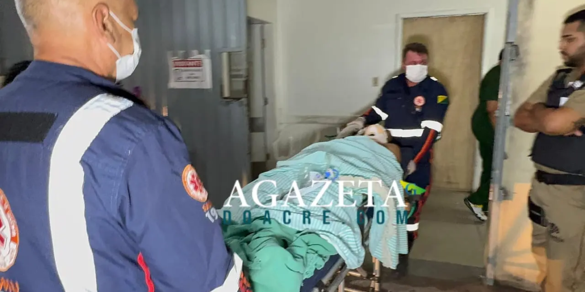 Mecânico é atingido por moto, sofre traumatismo craniano e é transferido para o PS de Rio Branco