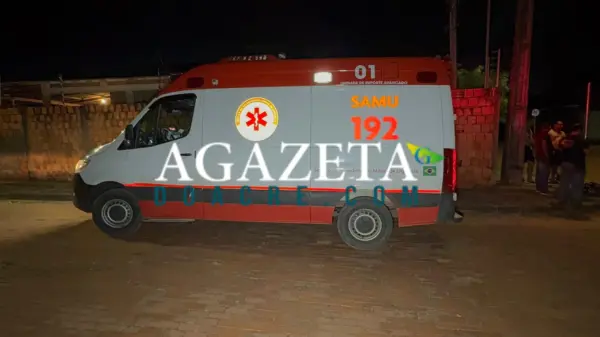 Ciclista sofre traumatismo craniano leve ao colidir com carro em Rio Branco