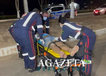 Motociclista se envolve em grave acidente na Amadeo Barbosa e é encaminhado ao PS