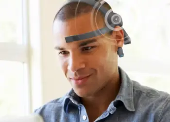 Neurosky, dispositivo que permite mover objetos com a concentração — Foto: Divulgação/Neurosky