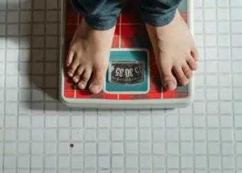 Praticar exercícios em dias frios aumenta o gasto energético do corpo, que precisa trabalhar mais para se manter aquecido - (crédito: Pexels)