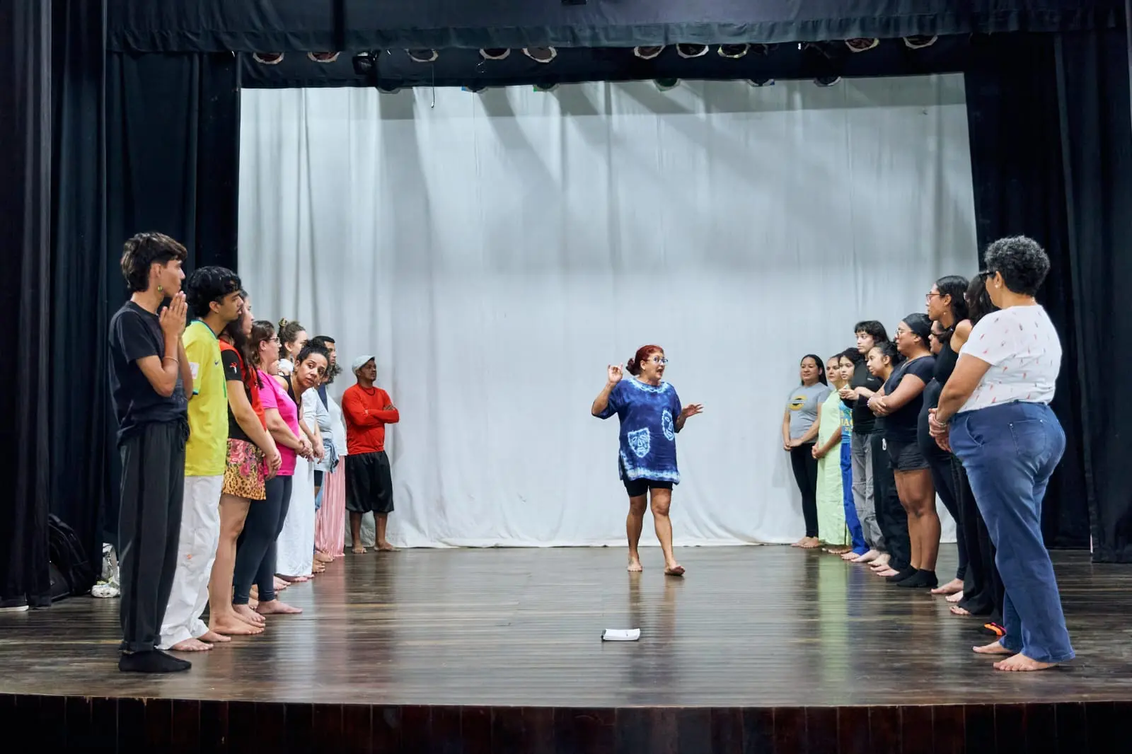 Oficina de Teatro com Sandra Buh encerra atividades no Teatro Hélio Melo 2 Oficina de Teatro com Sandra Buh encerra atividades no Teatro Hélio Melo