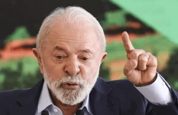 “Não vou me humilhar”, diz Lula sobre possível conversa com Trump