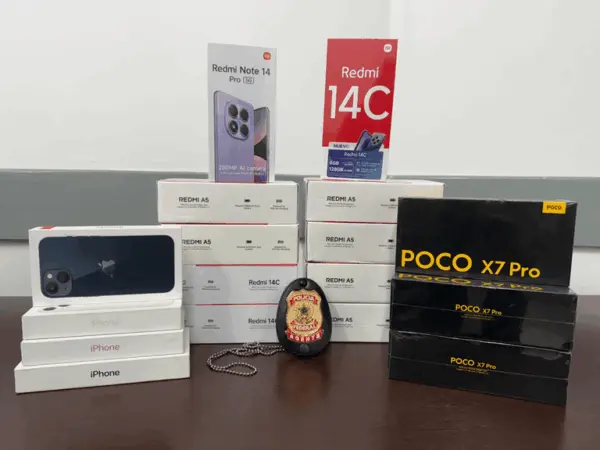 Homem é preso pela PF com 17 celulares contrabandeados escondidos em táxi no Acre