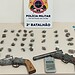 Suspeito foge de patrulha e deixa para trás duas escopetas e drogas em mata no bairro Triângulo