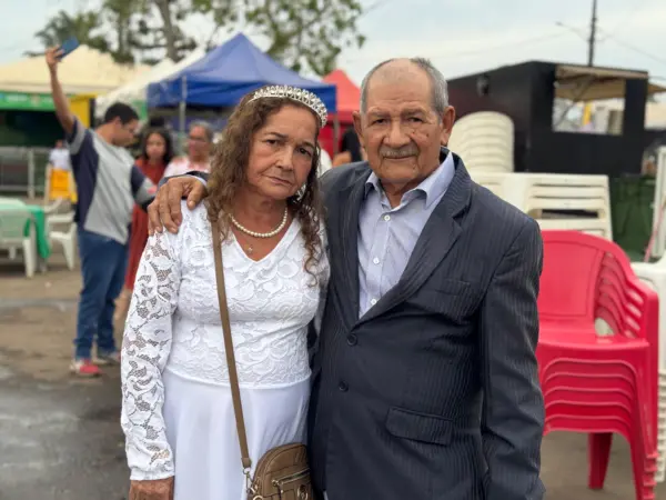 Três gerações da mesma família dizem “sim” no casamento coletivo da Expoacre
