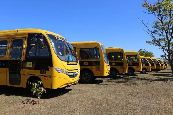 Acre terá três novas creches e 15 ônibus escolares com recursos do Novo PAC; veja municípios contemplados