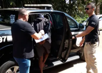 Jovem é internado por envolvimento em crime de tortura