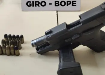 Arma de fogo é apreendida durante patrulhamento na Sobral