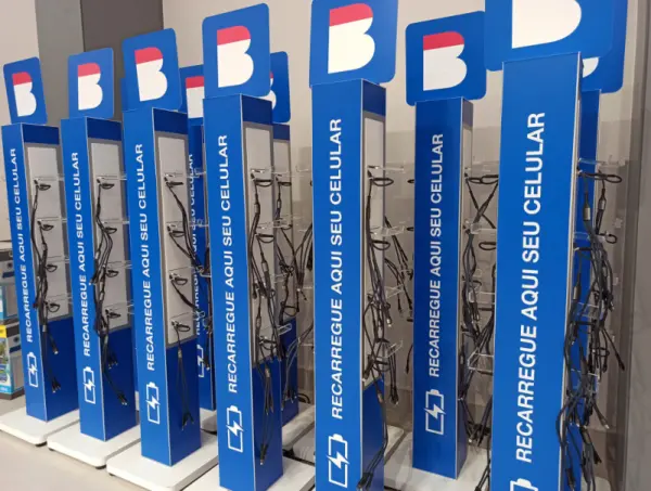 Órgãos públicos municipais terão torres de carregamento de celular para a população