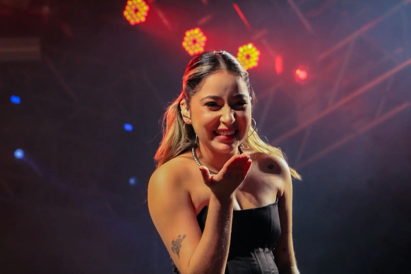 Show de Marília Tavares reúne mais de 25 mil pessoas no Festival da Farinha em Cruzeiro do Sul 2 Show de Marília Tavares reúne mais de 25 mil pessoas no Festival da Farinha em Cruzeiro do Sul