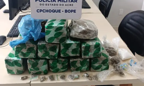 Casal é preso com mais de 10 kg de maconha em apartamento em bairro de Rio Branco 1 Casal é preso com mais de 10 kg de maconha em apartamento em bairro de Rio Branco