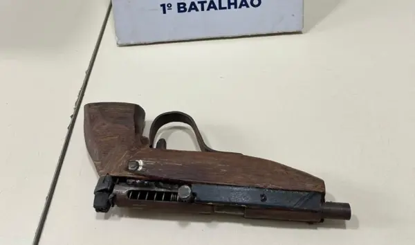 Homem é preso em Rio Branco com arma de fogo artesanal e drogas