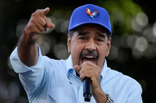 Maduro pede que cidadãos se preparem para 'luta armada' contra EUA