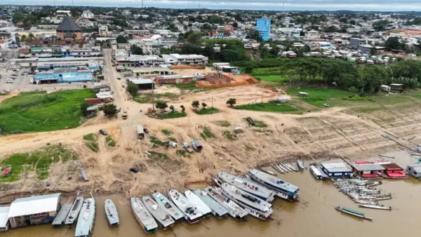 Rio Juruá atinge cota de alerta, mas bombeiros descartam risco imediato de enchente