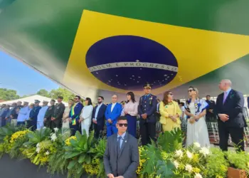 Brasil em marcha: autoridades do Acre exaltam civismo e democracia no desfile de 7 de Setembro