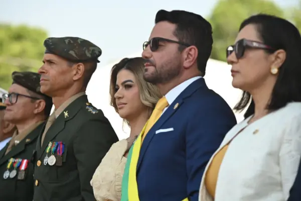Brasil em marcha: autoridades do Acre exaltam civismo e democracia no desfile de 7 de Setembro 19 Brasil em marcha: autoridades do Acre exaltam civismo e democracia no desfile de 7 de Setembro
