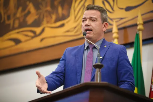 Deputado propõe ensino de inteligência artificial nas escolas públicas do Acre