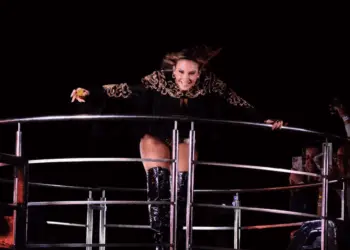 Claudia Leitte em apresentação no Carnaval 2024  • AgNews