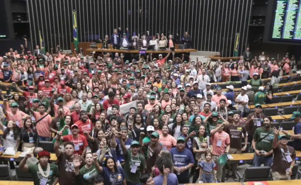 Lideranças do Acre pedem ação na Câmara Federal contra retrocessos ambientais