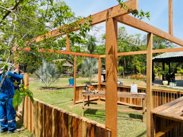 Prefeitura inicia construção de casas de farinha no Horto para o 2º Festival da Macaxeira