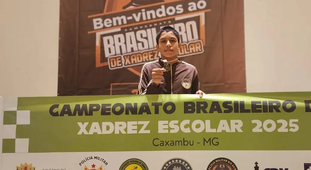 A estreia virtuosa coloca Elson Rúben entre os dez melhores enxadristas escolares do país (Foto: Reprodução\FXA)