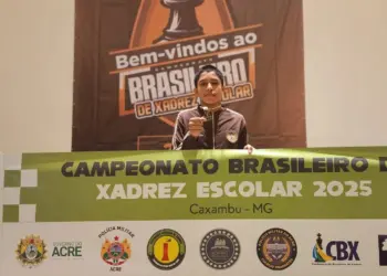A estreia virtuosa coloca Elson Rúben entre os dez melhores enxadristas escolares do país (Foto: Reprodução\FXA)
