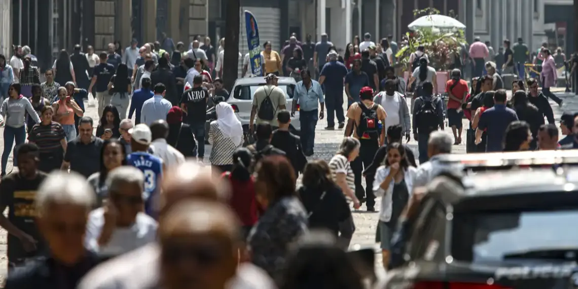 Quase 6,6 milhões de famílias superam linha da pobreza em dois anos, aponta levantamento do governo federal (Foto: Paulo Pinto | Agência Brasil)