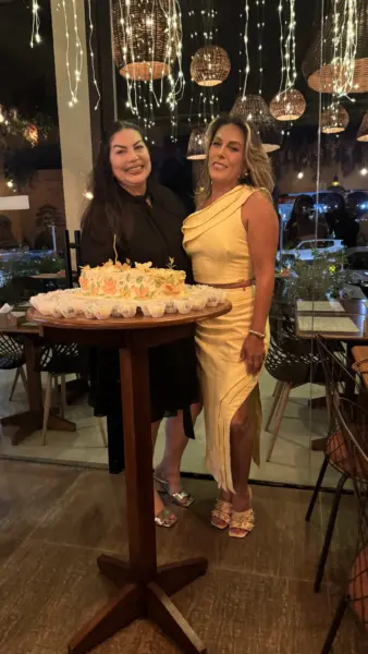O restaurante Jarude foi palco de um encontro especial para celebrar em clima de surpresa o aniversário da querida Girlane Barcelos