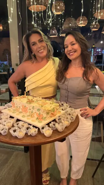 O restaurante Jarude foi palco de um encontro especial para celebrar em clima de surpresa o aniversário da querida Girlane Barcelos