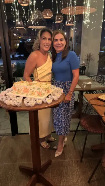 O restaurante Jarude foi palco de um encontro especial para celebrar em clima de surpresa o aniversário da querida Girlane Barcelos