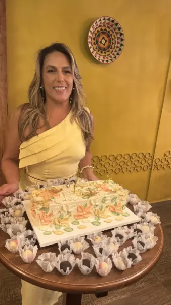 O restaurante Jarude foi palco de um encontro especial para celebrar em clima de surpresa o aniversário da querida Girlane Barcelos