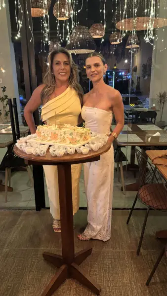 O restaurante Jarude foi palco de um encontro especial para celebrar em clima de surpresa o aniversário da querida Girlane Barcelos