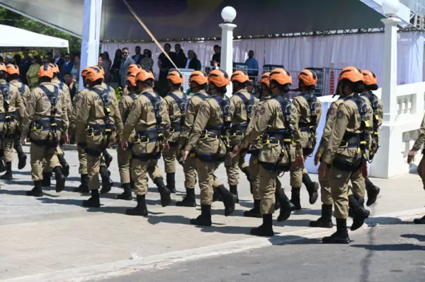 Dia da Independência: veja imagens da celebração do povo e dos bastidores da festa 9 Dia da Independência: veja imagens da celebração do povo e dos bastidores da festa