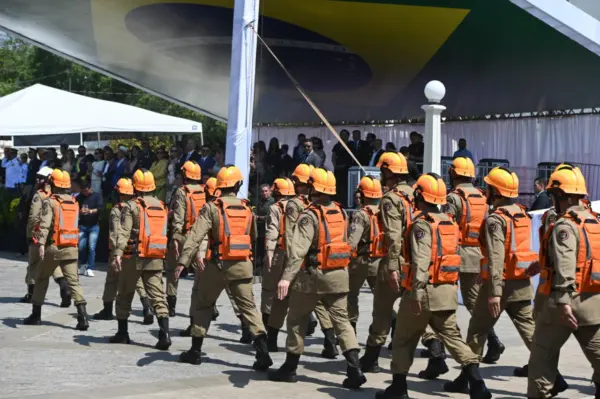 Dia da Independência: veja imagens da celebração do povo e dos bastidores da festa 13 Dia da Independência: veja imagens da celebração do povo e dos bastidores da festa