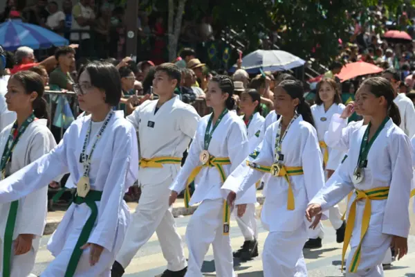 Dia da Independência: veja imagens da celebração do povo e dos bastidores da festa 30 Dia da Independência: veja imagens da celebração do povo e dos bastidores da festa