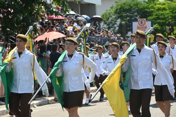 Dia da Independência: veja imagens da celebração do povo e dos bastidores da festa 41 Dia da Independência: veja imagens da celebração do povo e dos bastidores da festa