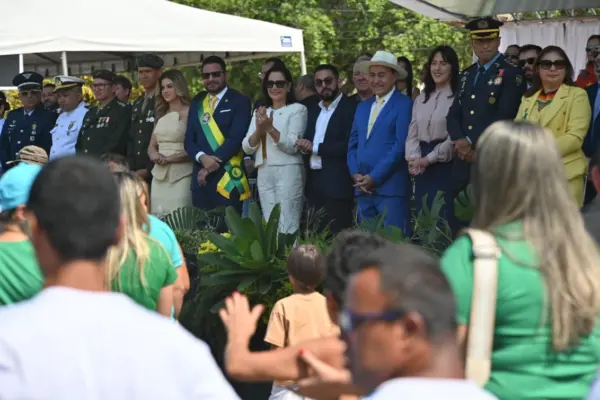 Dia da Independência: veja imagens da celebração do povo e dos bastidores da festa 53 Dia da Independência: veja imagens da celebração do povo e dos bastidores da festa