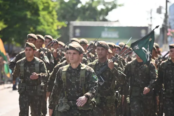 Dia da Independência: veja imagens da celebração do povo e dos bastidores da festa 69 Dia da Independência: veja imagens da celebração do povo e dos bastidores da festa