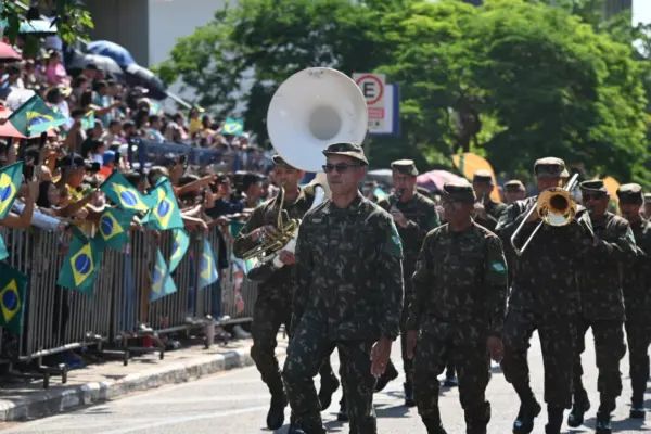 Dia da Independência: veja imagens da celebração do povo e dos bastidores da festa 71 Dia da Independência: veja imagens da celebração do povo e dos bastidores da festa